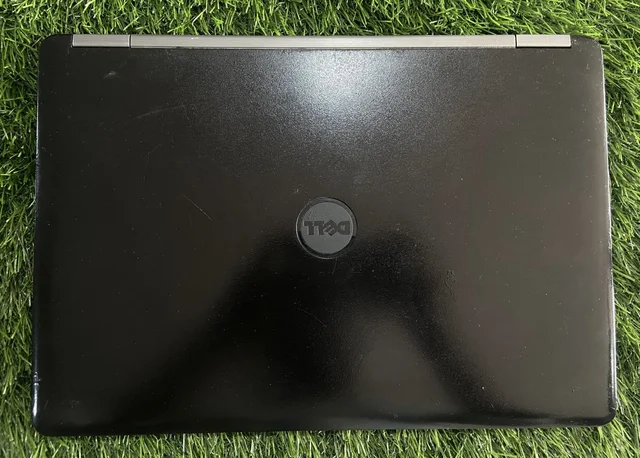 DELL (Refurbished) Dell Latitude E7470 | Core i5 | 8GB RAM | 256GB SSD | Windows 11 Pro | Original Adapter - Black