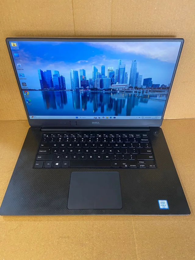 Dell (Refurbished) Dell XPS 15-9550 | Intel Core i7-6700HQ | 16GB RAM | 512GB NVMe SSD | 15.6” FHD | Windows 11 Pro | NVIDIA GTX 960M - Silver, 15.6 Inch