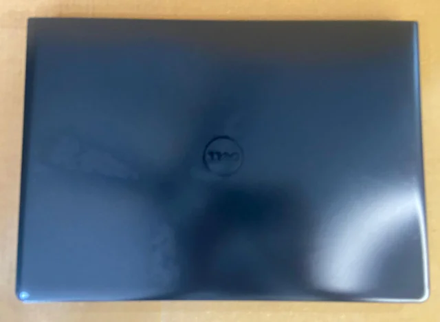Dell (Refurbished) Dell Latitude 3470 | i3 6th Gen | 8GB RAM | 256GB SSD | New Battery | OG Charger | Windows 10 - Black, 14.0 Inch