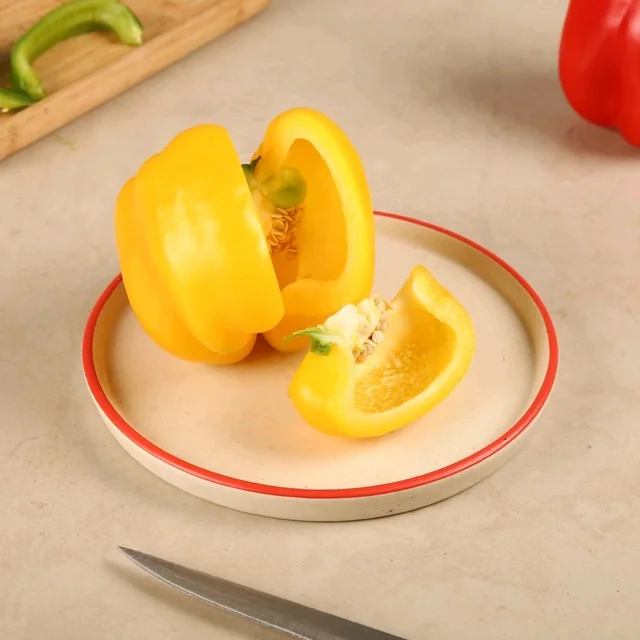 Yellow Bell Pepper (Yellow Capsicum)