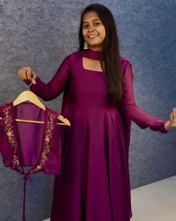 3 In 1 Gown - M, Wine