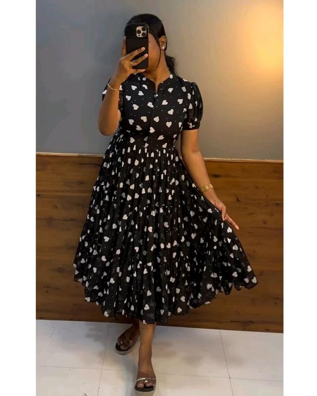 Heart Printed Midi - XS, Black.