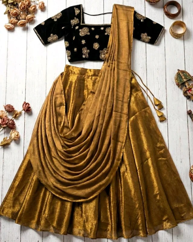 Sparkle Lehenga - L