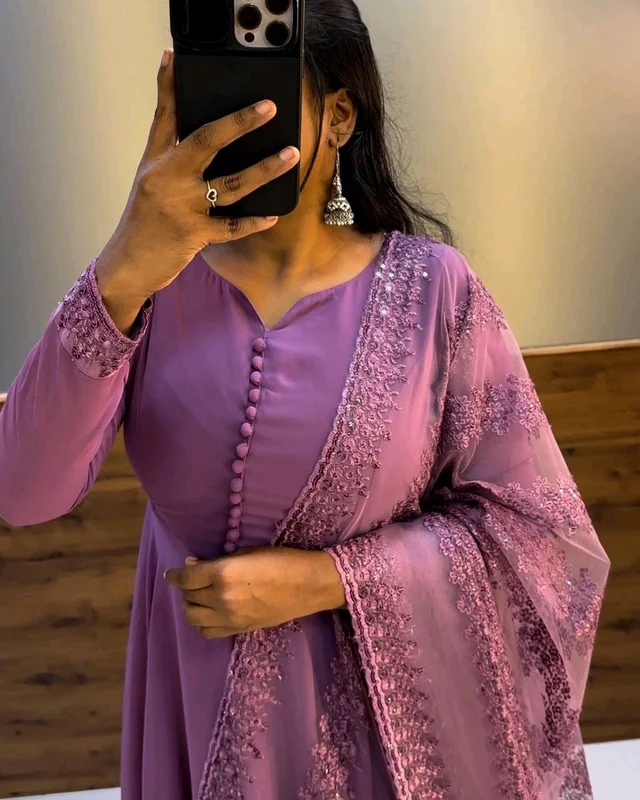 Pongal Gown - M, Onion