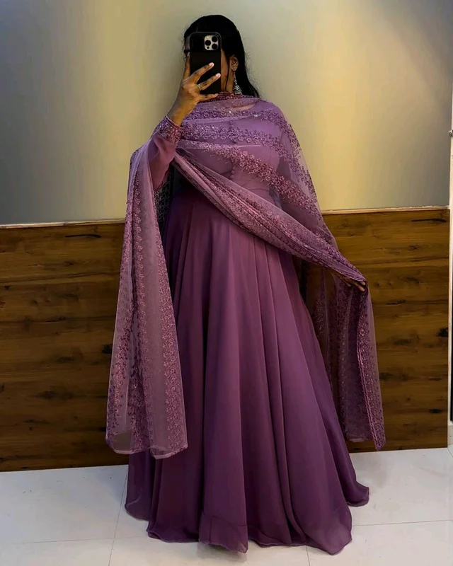 Pongal Gown - M, Onion