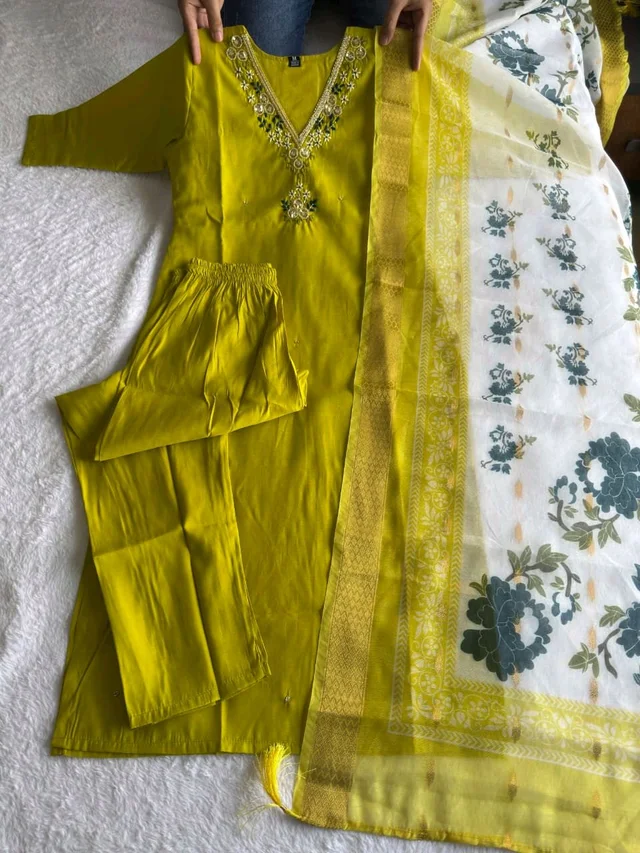 Parrot Yellow-Niya - M