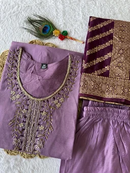 Lavender-Niya - M