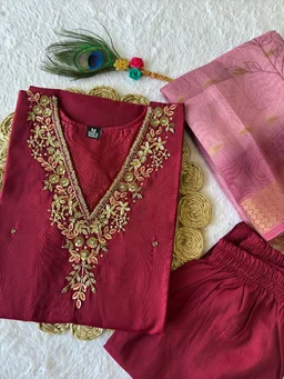 Maroon-Niya - L