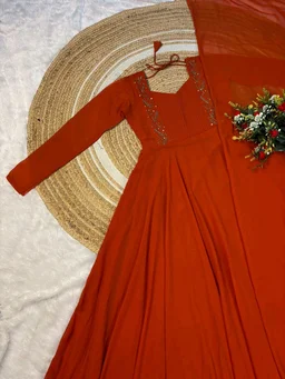 Yamuna - M, Rust Orange