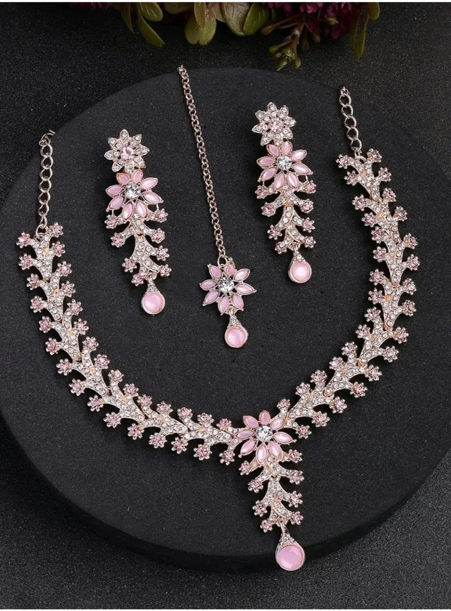 Sukkhi Charming AD Diamonds Studded Floral Choker Necklace with Danlge Earrings Maangtikka Jewellery Set for Women & Girls