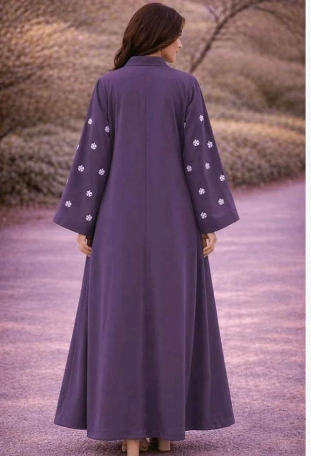 Women's kimono Abaya with Floral Embroidery
petal abaya
- S, Purple