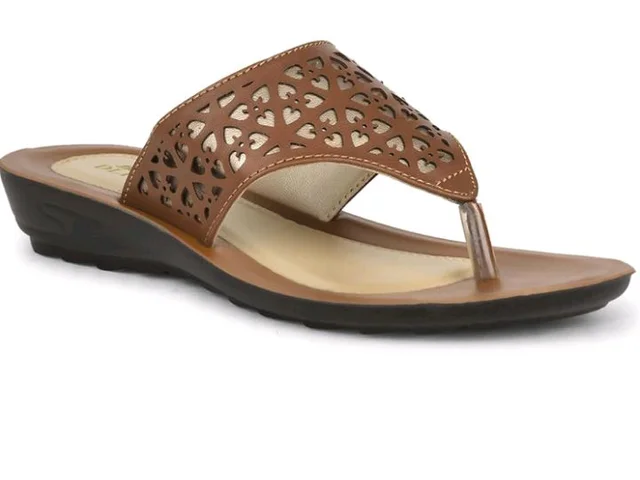 Bata Women's Toe Ring Flats