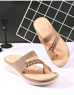 XE Looks Women’s Casual Comfort Sandals with Floral Embellished Strap & Soft Cushioned Footbed