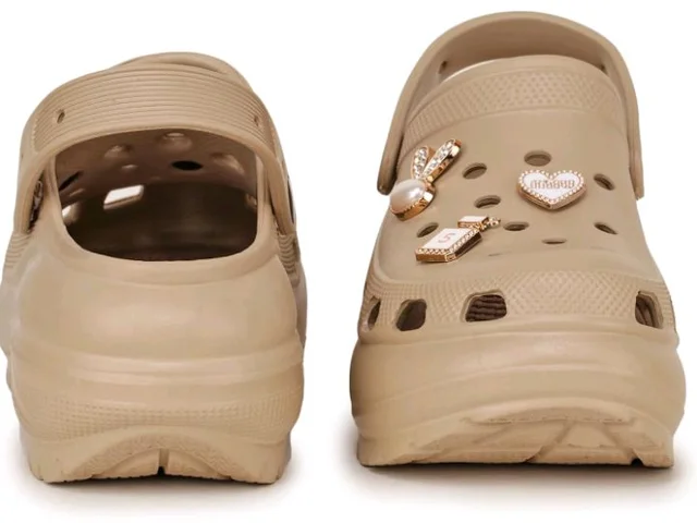 ATHCO Roxxie Clogs For Women's|Girl's| Dual-Color Soft EVA Cushioned With Massage Footbed|Easy Wear with Adjustable Back Strap|Lightweight Platform Heels|Flexible|Breathable|Extra Soft Comfortable Anti-Skid Casual Mule|All-Season|Summer|Monsoon|Rain|Winter|Waterproof|Casual Slip-On Sandal with Cute Charms & Chunky Design|Indoor & Outdoor Wear|Trendy|Fashionable|Stylish|Shoes