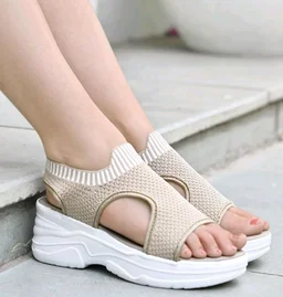 Shoetopia Women buckle Sandal