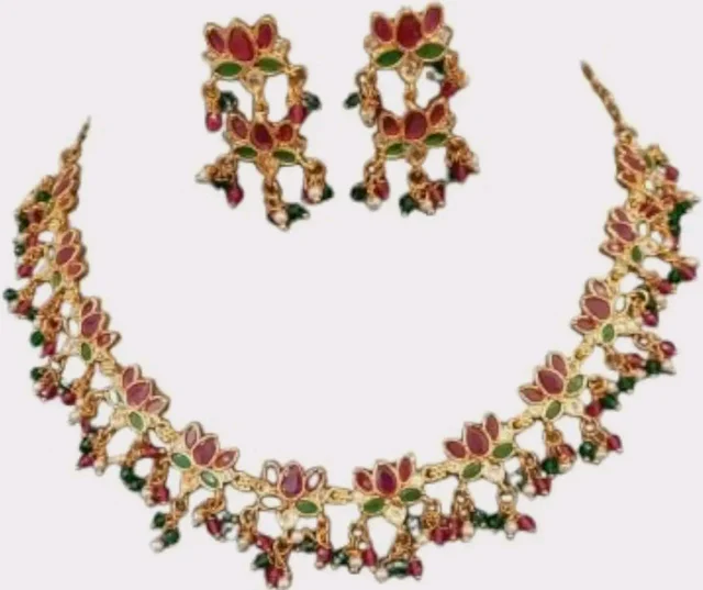 Traditional Indian Jewellery Set with Lotus Design, Gold-Plated Necklace and Earrings, Red and Green Stones with Pearl Beads