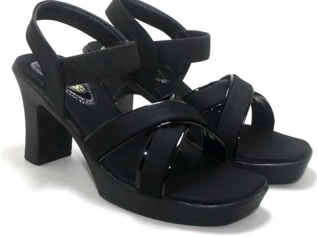 Women's Block Heel Sandals with Crossover Straps, Wine