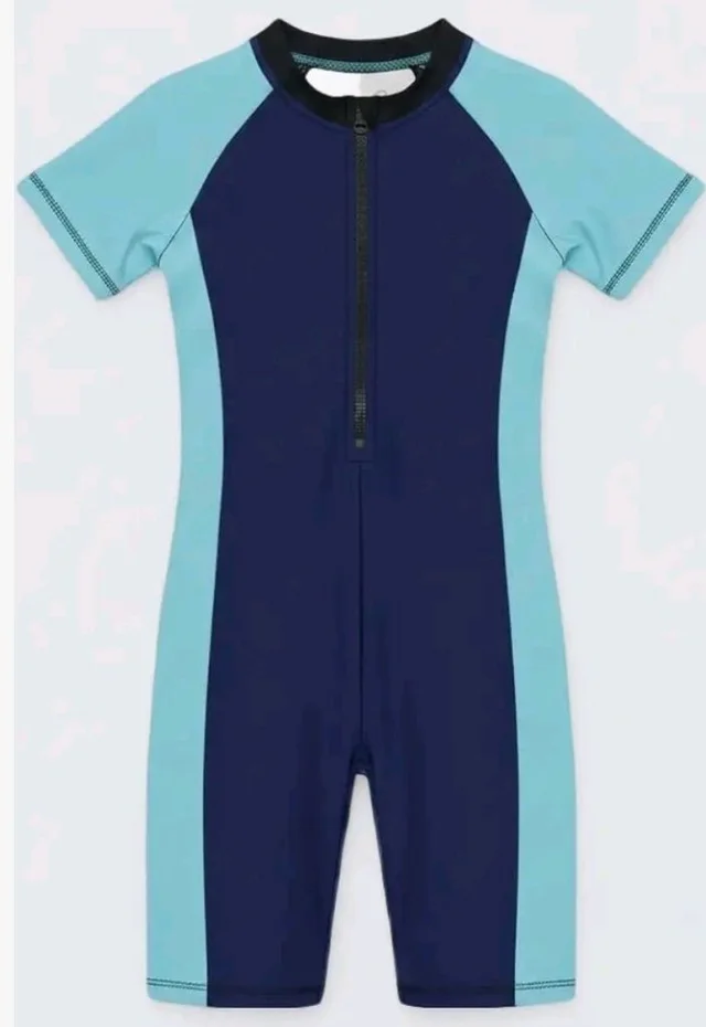A.T.U.N. (ALL THINGS UBER NICE) Boys One Piece Swimsuit with Front Zip Closure | Half Sleeve Athletic Swimwear with Knee Length Fit | Comfortable Pool and Beach Swimming Costume for Kids
- 3-4y, Navy blue