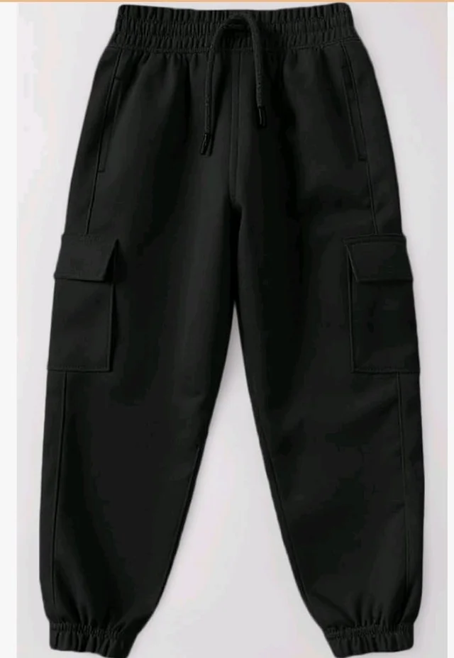 Trampoline Boys & Girls Cotton Terry Cargo Joggers with 4 Utility Pockets | Elastic Waist with Drawstring | Ribbed Cuffs | Soft Kids Jogger Pants for Casual Wear & Outdoor Play
- 6-7 y, Black