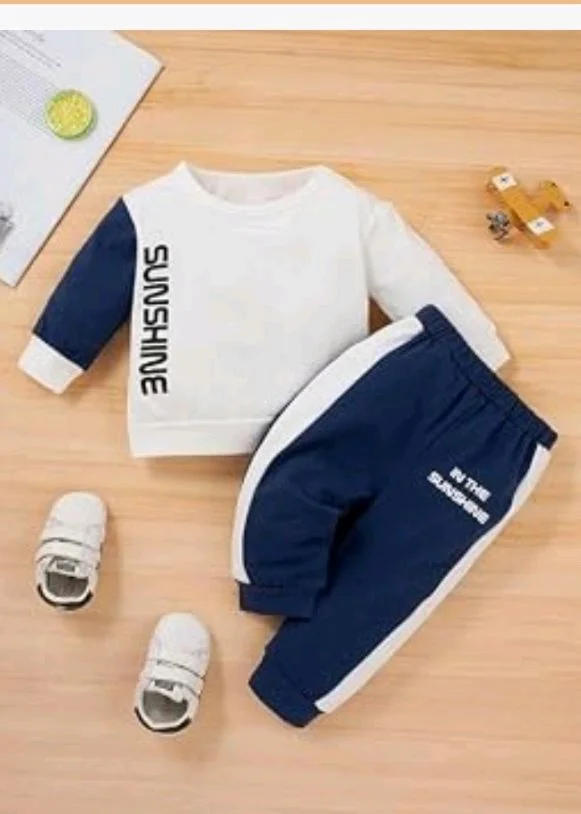 Boys Cotton Clothing Set
Full Sleeve Printed T-Shirt & Pant, Soft Cotton Wear Outfit, Comfortable for Wear
- 5-6 y, White & Blue