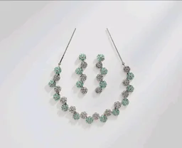Karatcart Silver Tone Green American Diamond Studded Necklace Set for Women