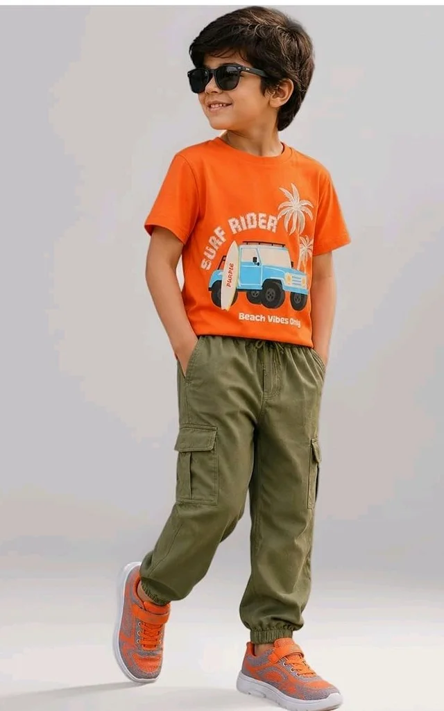 Boys Combo |Graphic Soft Breathable Active Play Tshirt | Cargo Trousers with Utility Pockets | Premium Coordinated Outfit for Active Kids
- 5-6 Y