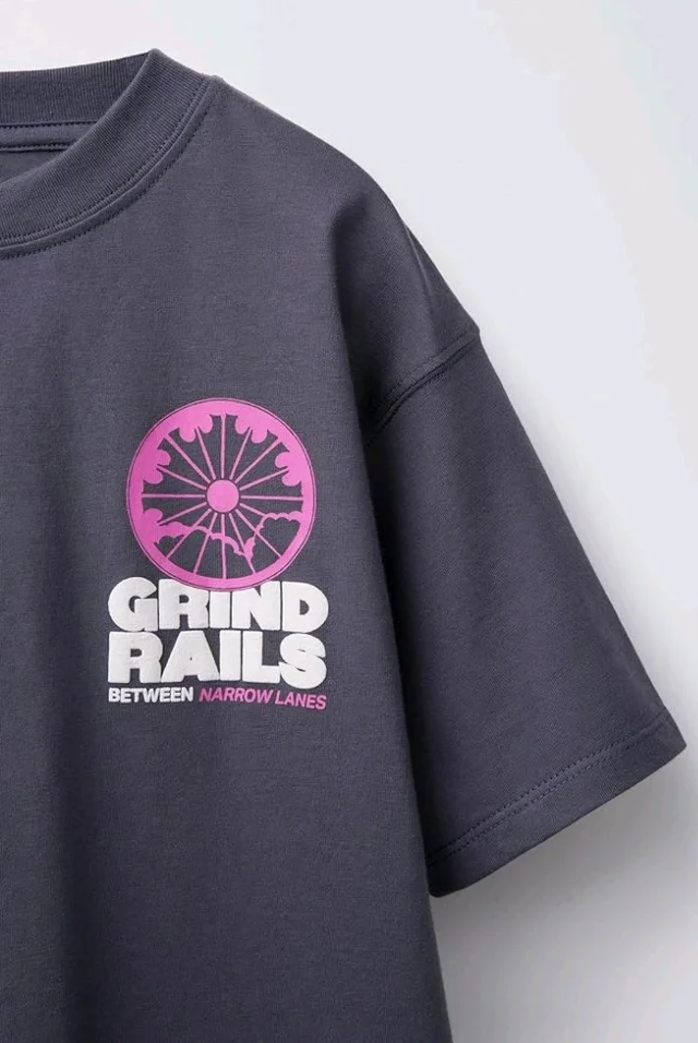Alan Jones Clothing Boys Oversized Cotton Printed T-Shirt | Round Neck, Short Sleeves, Casual Wear
- 9-10 ay, Dark - Purple