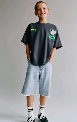 Alan Jones Clothing Boys Oversized Cotton Printed T-Shirt | Round Neck, Short Sleeves, Casual Wear
- 7-8 Y, Dark charcoal