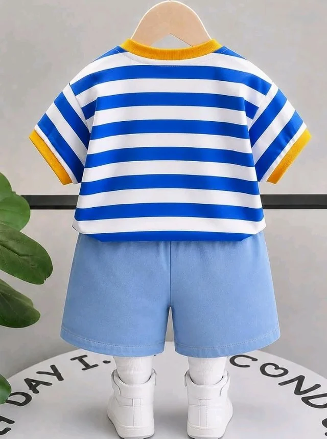 Googo Gaaga Boys Clothing Set | Boys T-Shirt and Denim Pant Set
Trendy boys clothing set with T-shirt and denim pant, designed for comfortable everyday wear, playtime and outings.
- 12-18 M, Space With Demim short