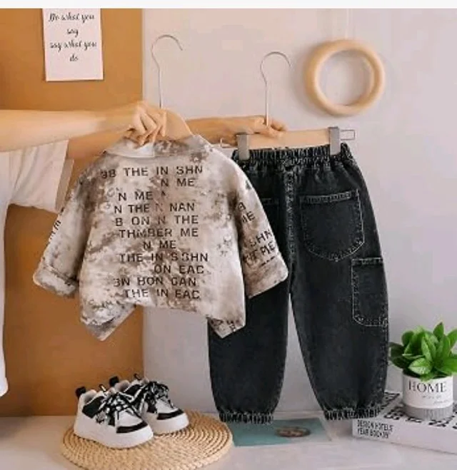 Googo Gaaga Boy's Cotton Full Sleeve Printed Shirt and Denim Pant Set
Stylish Cotton Printed Half Sleeve Clothing Set for Baby Grils , Perfect for Everyday Wear
- 6-7 Y, Brown & Black