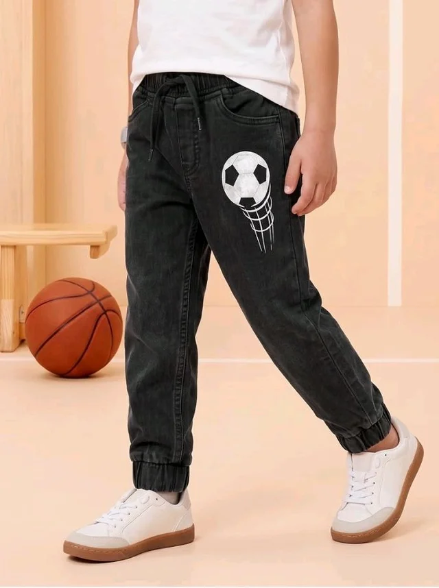 Amazon Brand - Symbol Boys Boys Slim Fit Stretchable Jogger Jeans (Elasticated Waist Band)
- 2-3 Y, Black 10