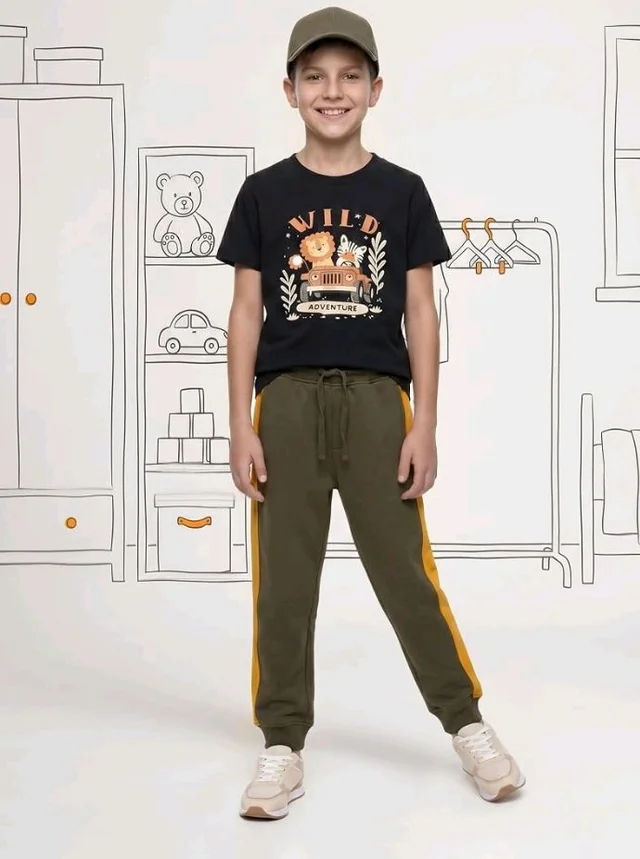 Amazon Brand - Symbol Boys Contrast Side Panelled Jogger Fit Track Pants
- 7-8 Y, Navy/White +Olive / Mustard
