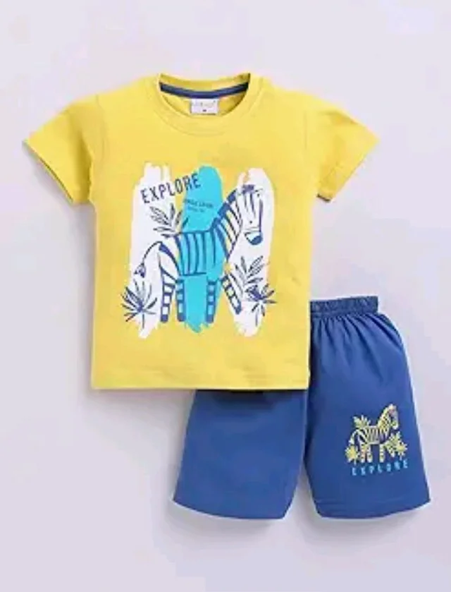 Unisex T-Shirt and Shorts Set - 6-7 Y, Light Green