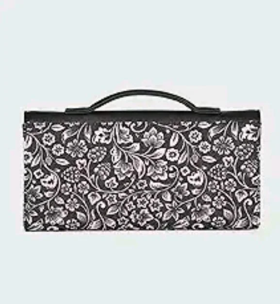 ZOUK Rhea Kapoor Clutch - | Vegan Leather Designer Clutch for Women