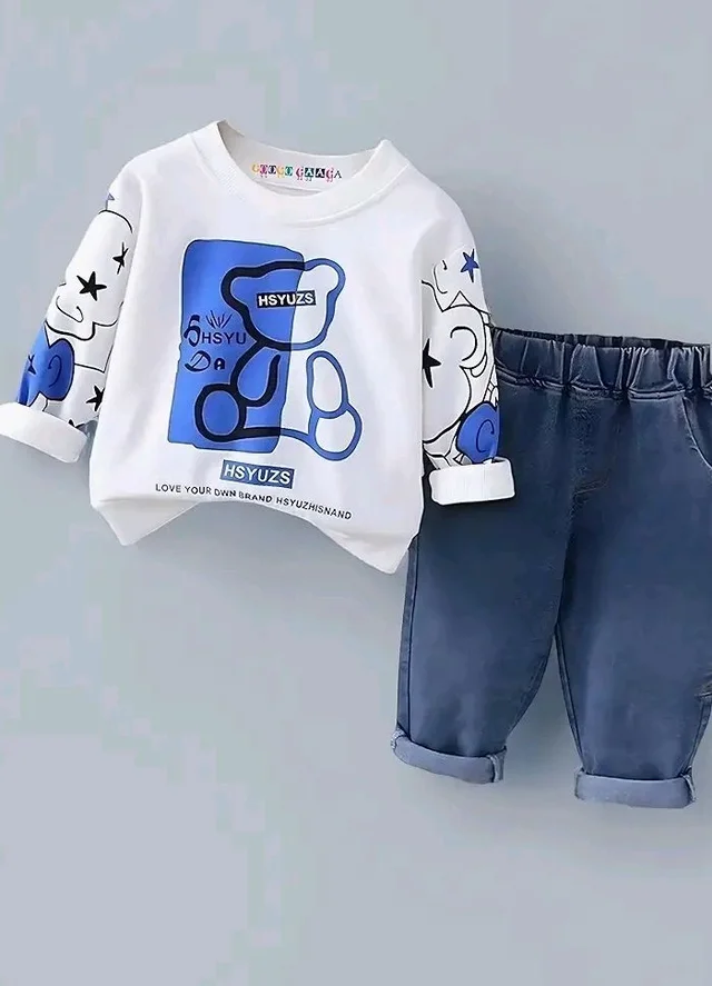 Googo Gaaga Boys Printed T-shirt and Jogger Co-ord Set
Stylish Cotton Clothing Set for Baby Boys with animal prints, Perfect for Everyday Summer Wear
- 2-3 Y, White
