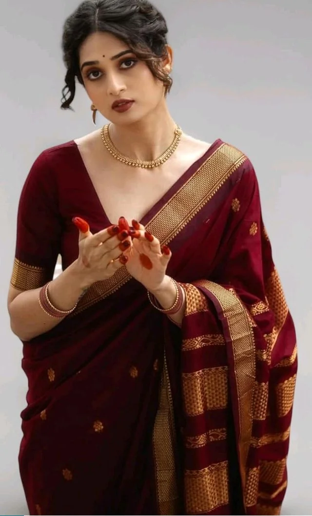 Yashika Store
3.7 out of 5 stars 696
Yashika Women's Banarasi Kanjivaram Cotton Silk Saree With Unstitched Blouse Material
400+ bought in past month