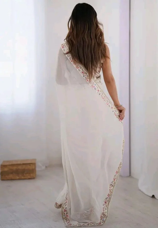 Women’s Off-White Embroidered Border Saree with UN-STITCHED Blouse