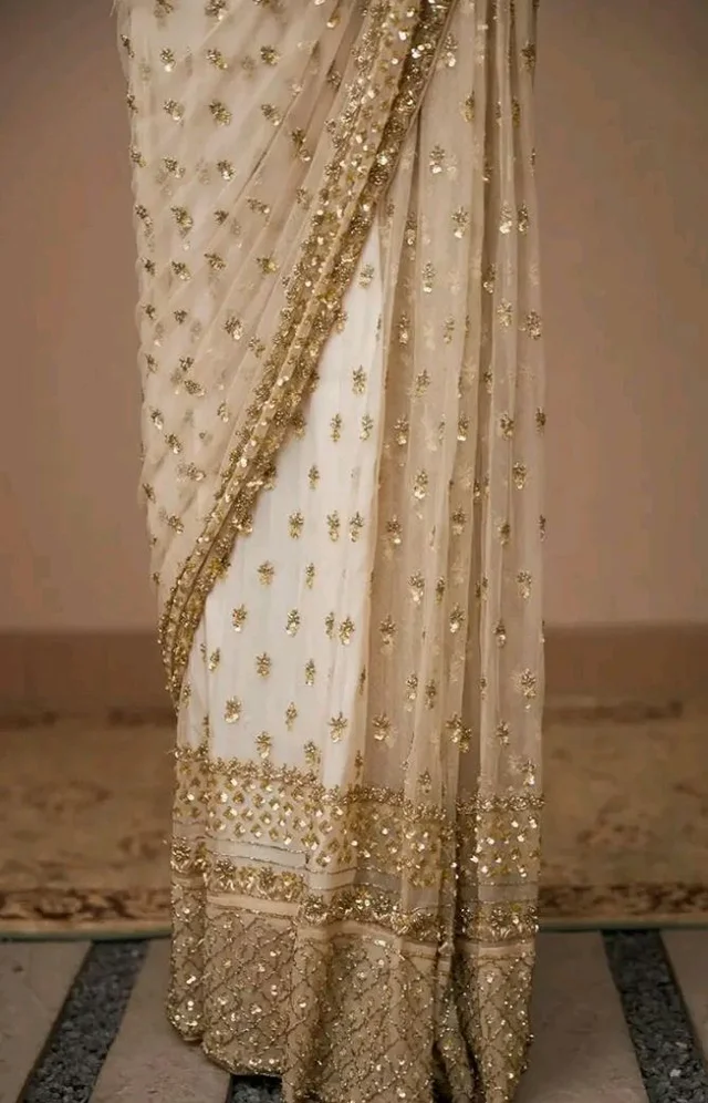 Brand: JOY FESTIVAL
Butterfly Net Saree with Sequins & Dori Embroidery, Beige, 5.5 Meter, with Unstitched Blouse