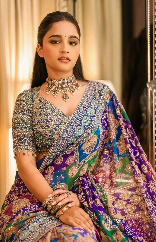 : Generic
Women's Multicolor Designer Soft Printed Saree with Mirror Work & Printed Blouse Piece_6