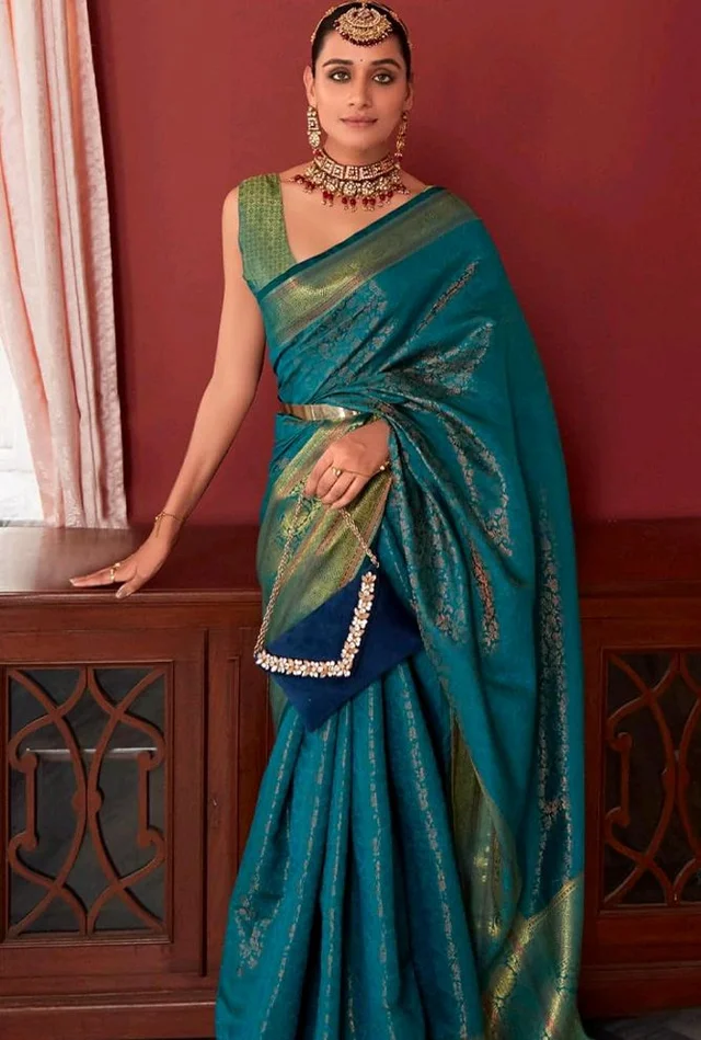 SWORNOF Women's kanjivaram banarasi silk saree for Patola festival Wedding silk with rich pallu Design sarees for women with blouse piece
