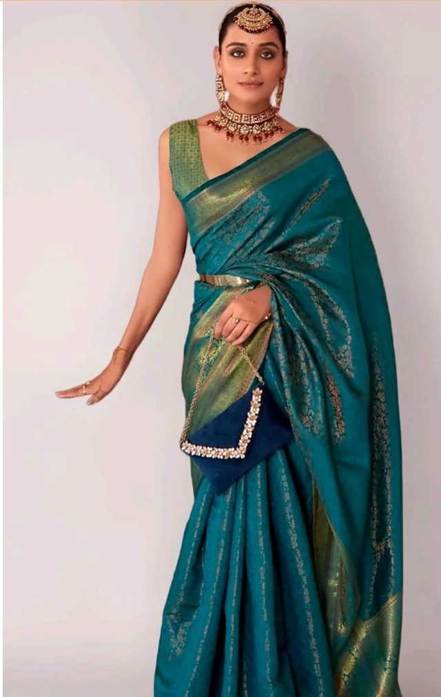 SWORNOF Women's kanjivaram banarasi silk saree for Patola festival Wedding silk with rich pallu Design sarees for women with blouse piece