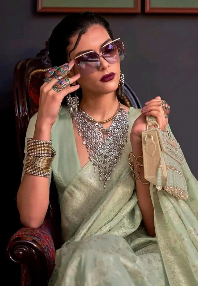 SWORNOF Women's kanjivaram banarasi silk saree for Patola festival Wedding silk with rich pallu Design sarees for women with blouse piece