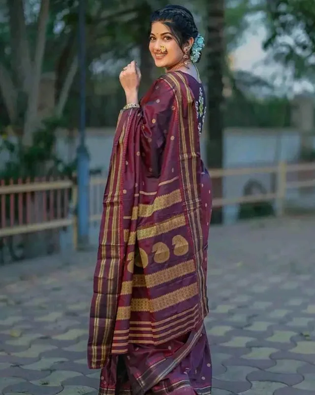 SWORNOF Women's Kanjivaram Soft Silk Banarasi Sarees With Unstiched Blouse Piece