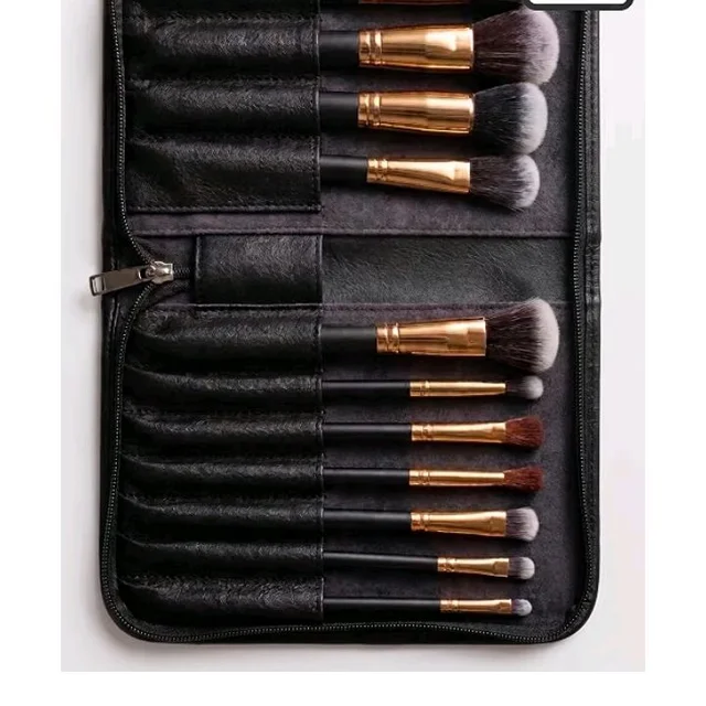 Hogaa Cosmetics Makeup Brush Kit with Leather Zip Case
11-Piece Brush Set, Rose Gold Ferrules, Faux Leather Case, Face & Eye Brushes, Travel Friendly