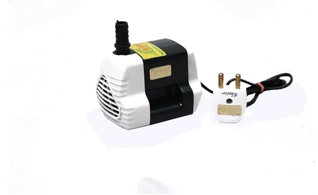 BRAVO 701 SUBMERSIBLE WATER PUMP 18 WATT BLACK/WHITE WITH FREE 2 PIN SOCKET