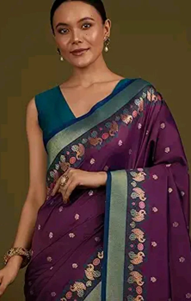 Monjolika Fashion Women's Graceful Banarasi Silk Saree In Classic Paisley & Rich Zari Pallu comes with Unstitched blouse