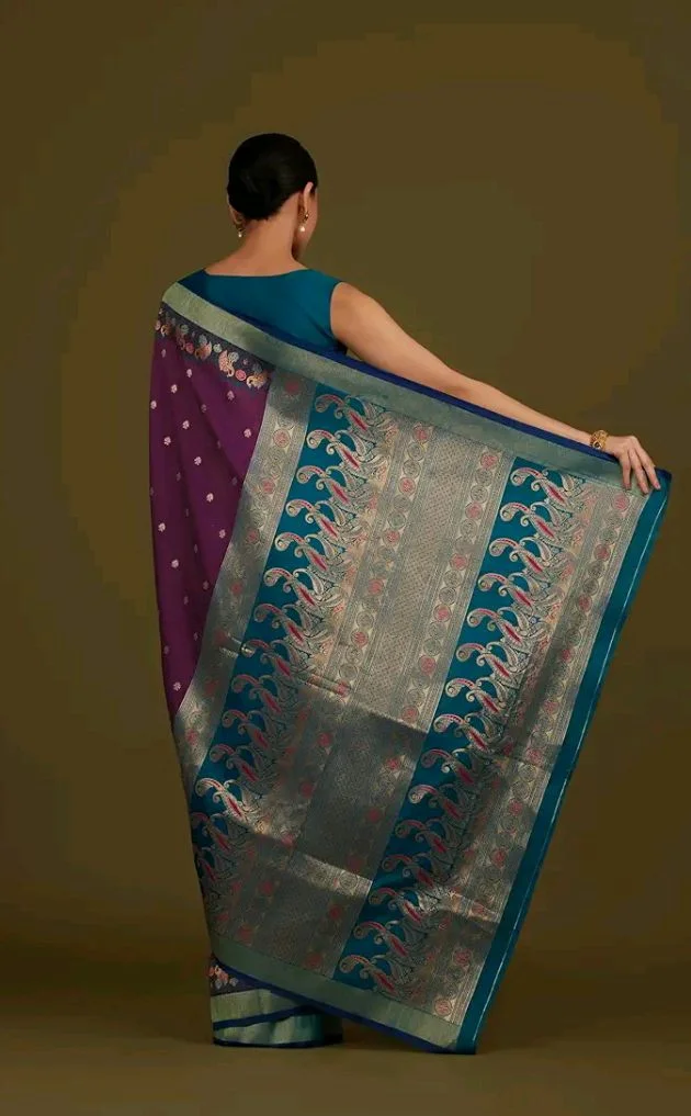 Monjolika Fashion Women's Graceful Banarasi Silk Saree In Classic Paisley & Rich Zari Pallu comes with Unstitched blouse