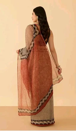 Brand: Taneira
Taneira Women Brown Block Print Bagru Pure Cotton Kota Saree with Unstitched Blouse Piece (SAAYZPAB6976-Brown)