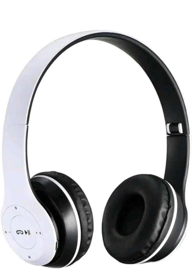 JPGC Wireless Bluetooth Headphones, P47 Over-Ear Headset with Extra Bass, Foldable Design, Soft Memory Protein Earmuff, Bluetooth 5.0, FM Radio, SD Card Support, AUX Input, Black (White)
