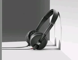 Sennheiser HD 25 Light Closed-Back On-Ear Monitoring Headphones | Lightweight Split Headband | Dynamic Drivers | Dual-Sided Detachable Cable | Ideal for Studio Monitoring, Live Recording & Broadcast